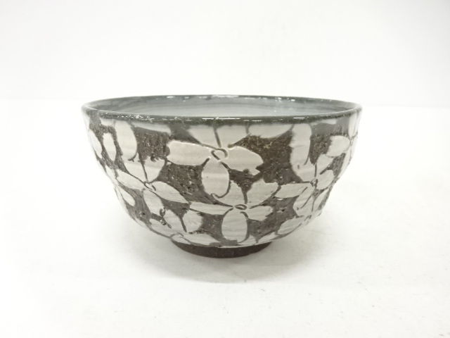 JAPANESE TEA CEREMONY / TEA BOWL CHAWAN / SAKURA / ARTISAN WORK